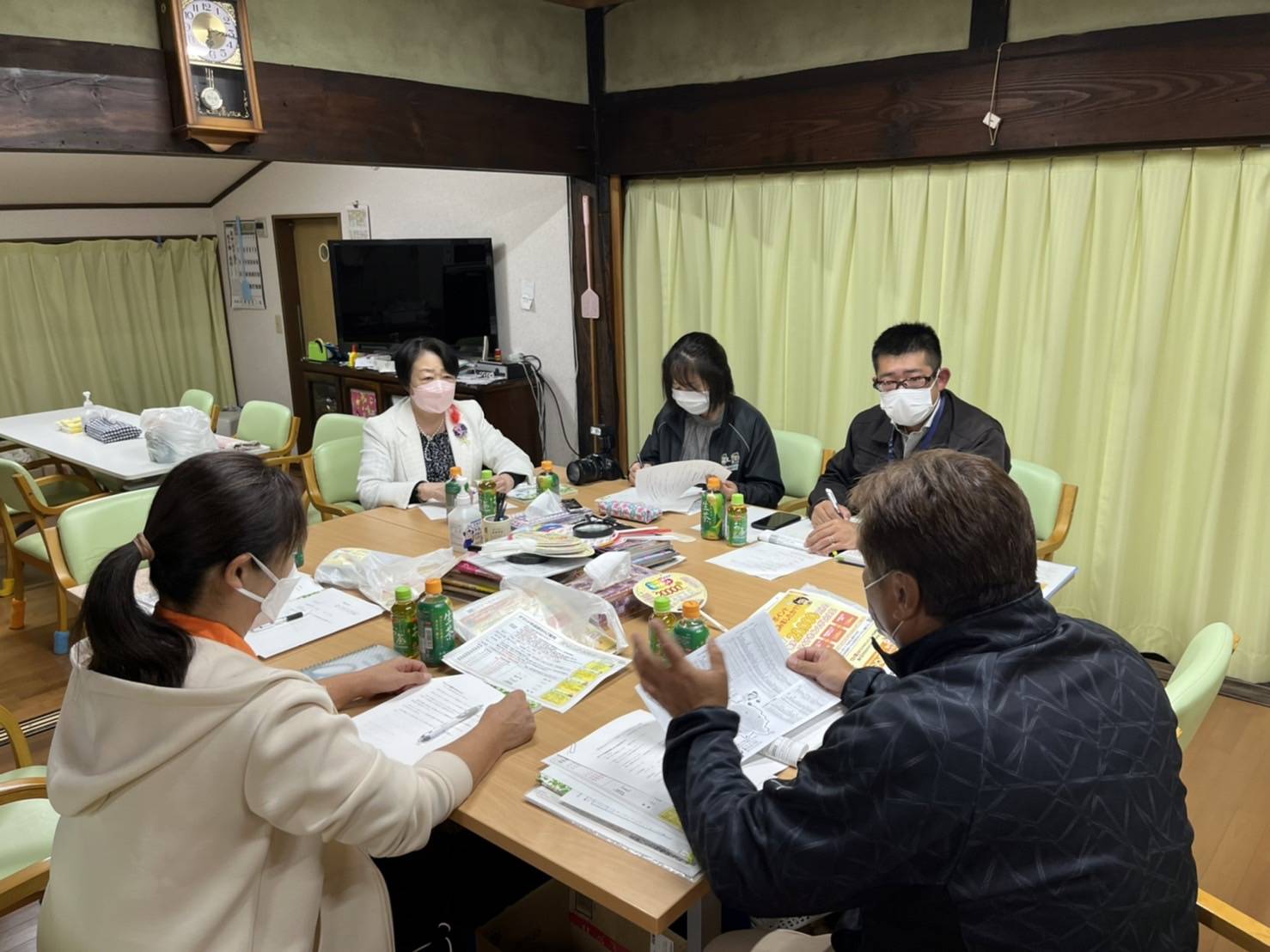 �ߐ{�G�R�s�ړ��s����2