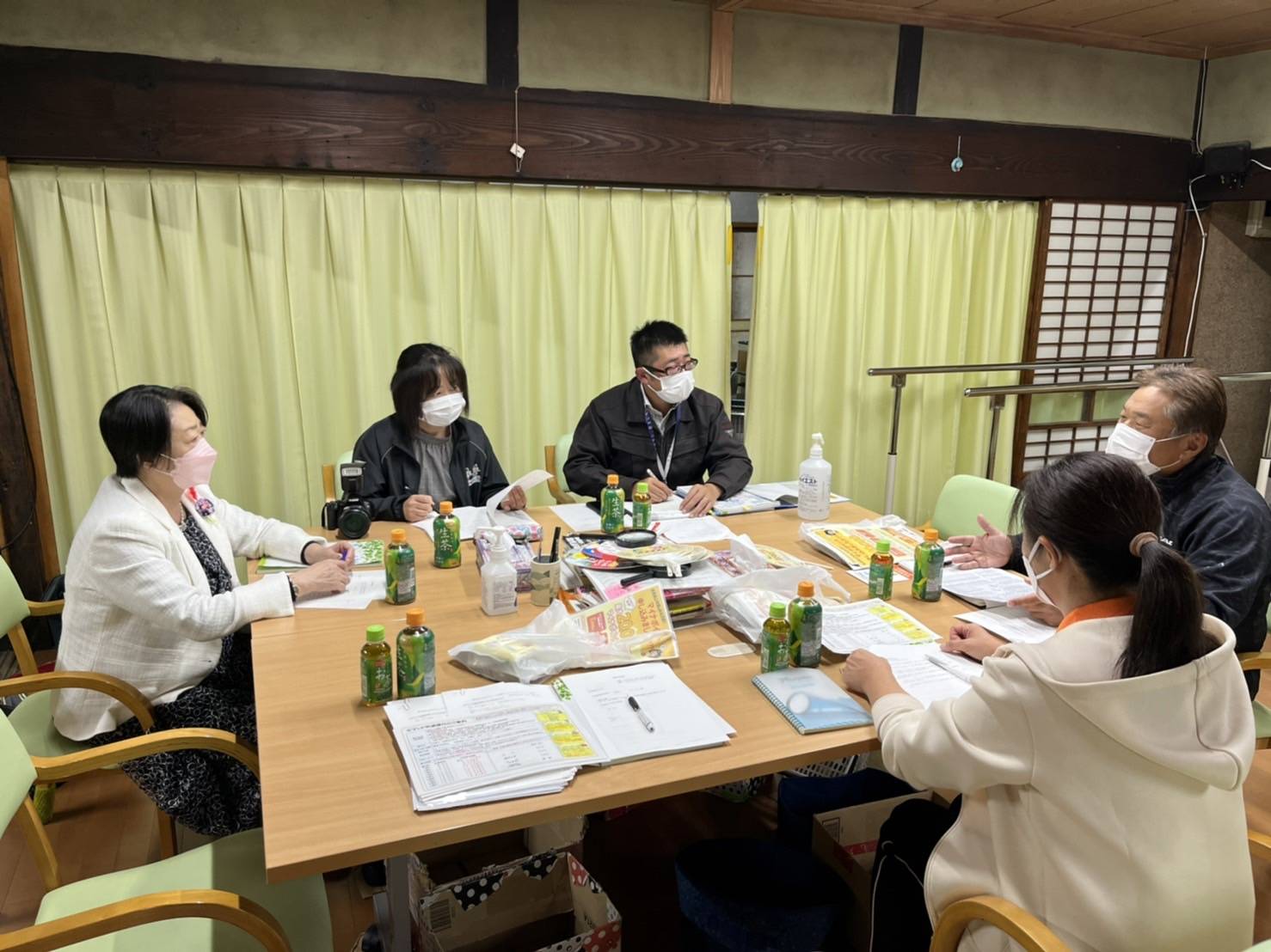 �ߐ{�G�R�s�ړ��s����3